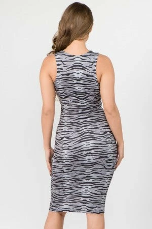 Yelete Crew Neck Tiger Print Bodycon Midi Dress - Image 2